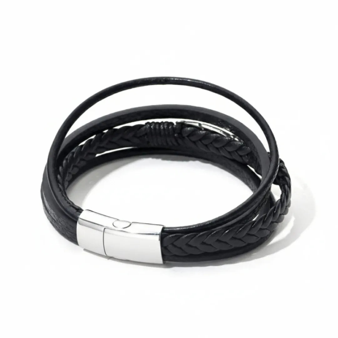 Pulseira Ícaro Ivory — detalhe do fecho prata