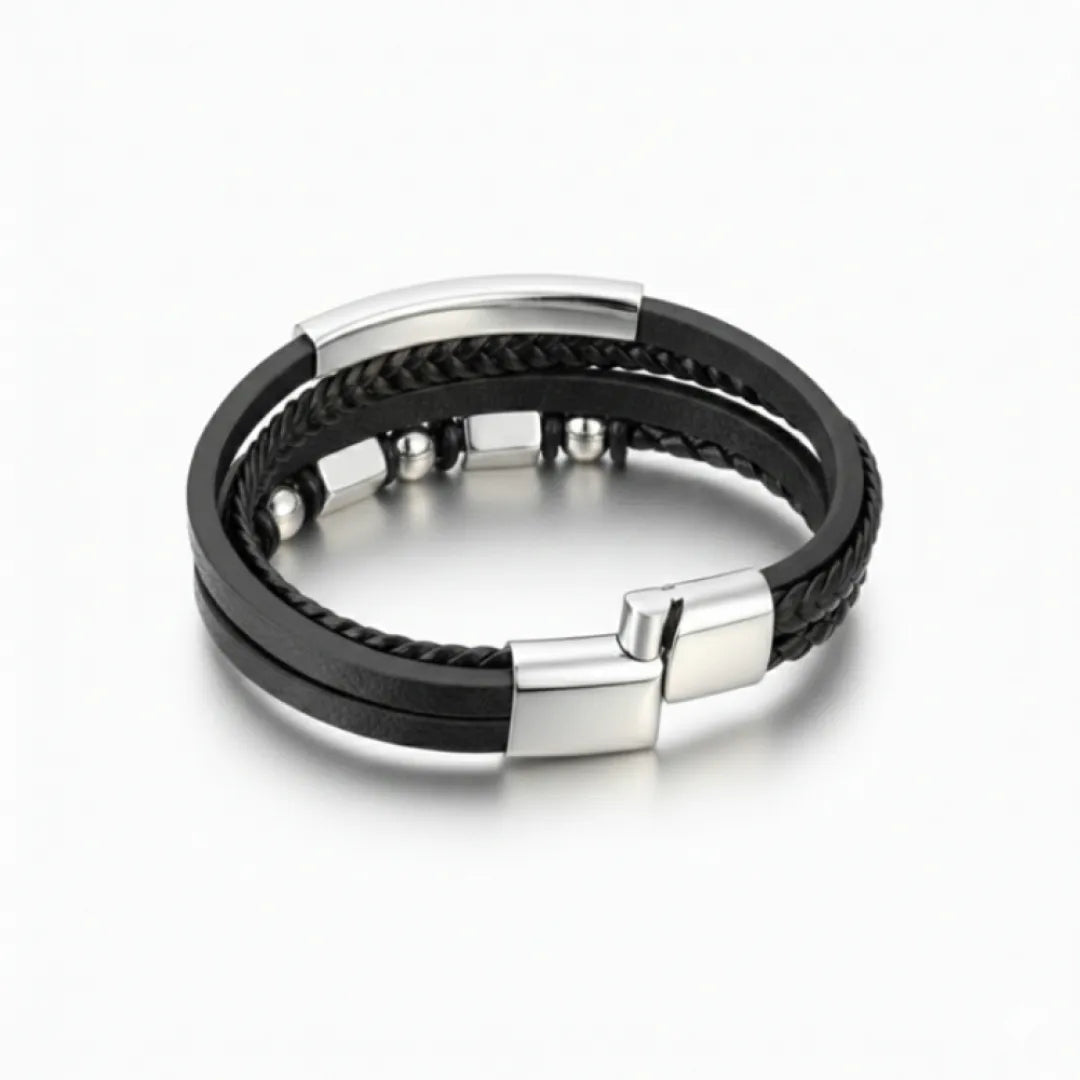 Pulseira Verona Silver — detalhe do fecho prata